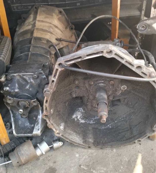 Мерседес 190 мотор и запчасти