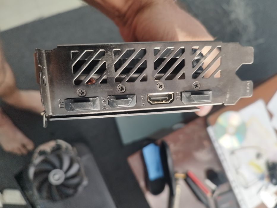 Продам видеокарту 4060