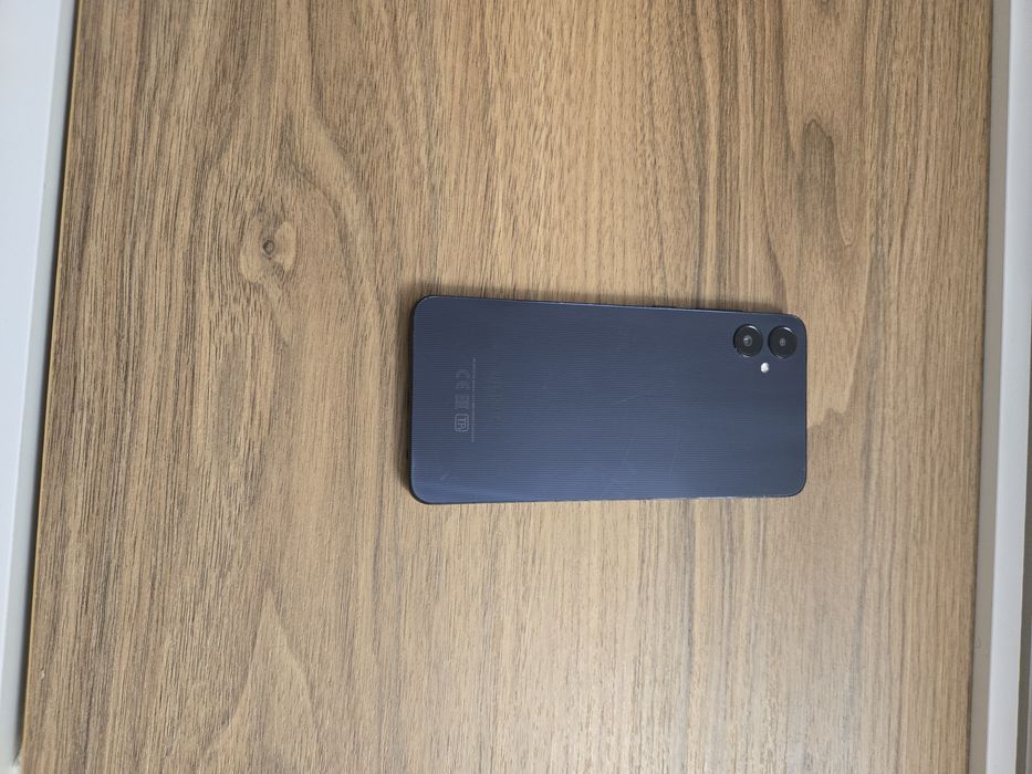 Продам телефон Samsung A05