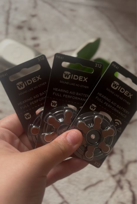 слуховой аппарат,2 за цену 1!