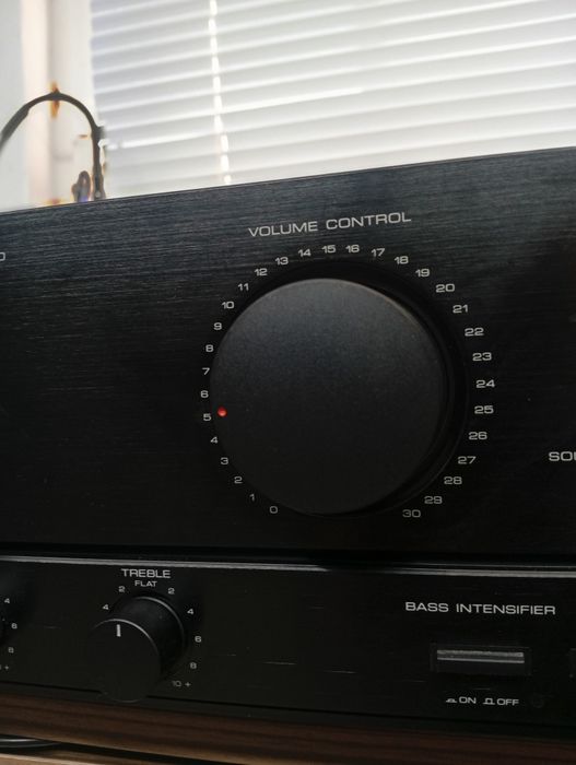 Усилвател KENWOOD KA-5010