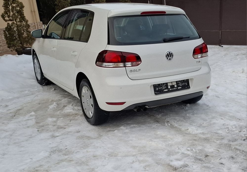 《Vw Golf 6 Highline 》  《 2011 》 Euro 5 Alcantara/climatronic/senzori