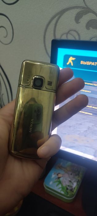 Nokia 6700 gold сотилади