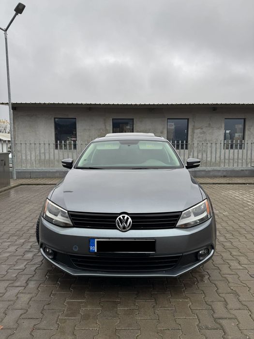 Volkswagen Jetta 2.0 TDI Automat 2013
