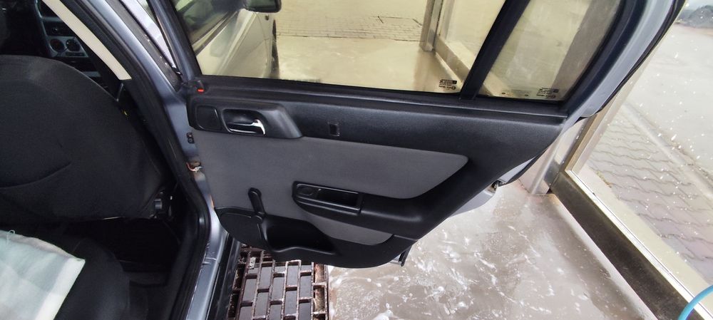 Astra G Berlina  2006