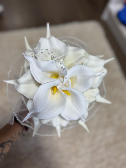 Buchet cale artificiale
