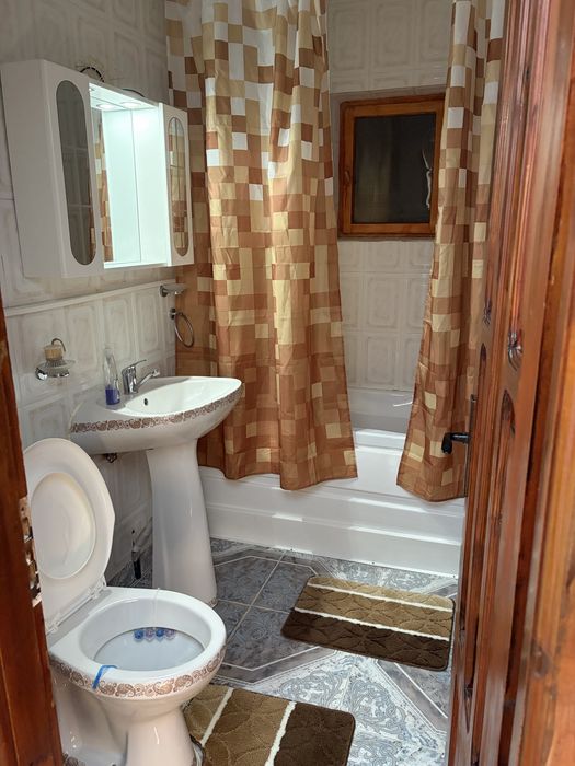 Inchiriez apartament 2 camere!