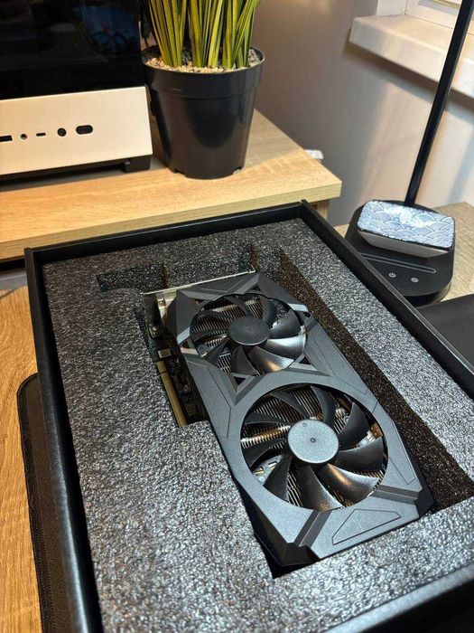 Геймърски компютър i5 9400, RX580 8GB, 8 ram, 256 ssd, 1tb hdd, 600W