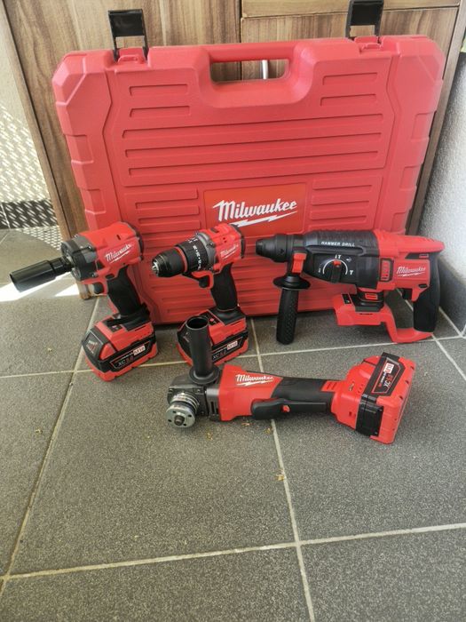 Комплект Строителни Инструменти Milwaukee M18