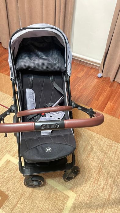 Коляска прогулочная