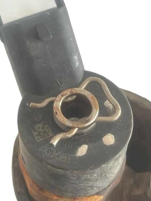 Injector Combustibil Chevrolet Captiva C100, C140 2006 - > 2.2D 0445110270