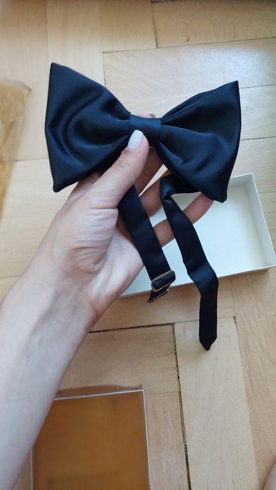Papion elegant negru