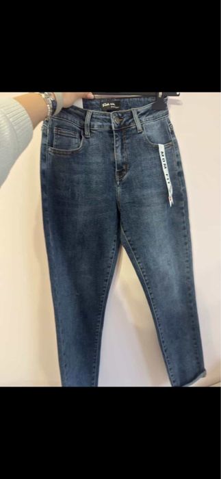 Нови! Дамски дънки тип мом еластични