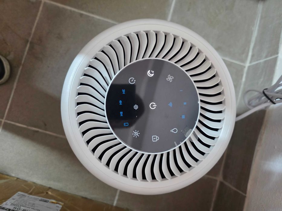 Purificator de aer LEVOIT silentios pentru camera