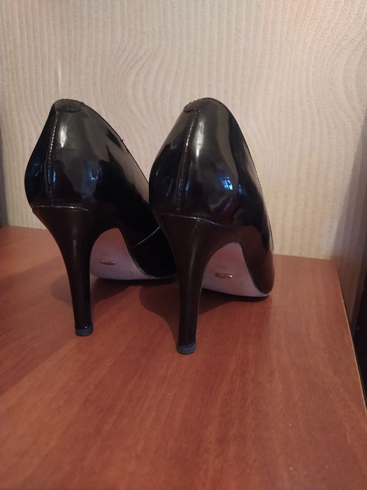 Женские туфли 37р