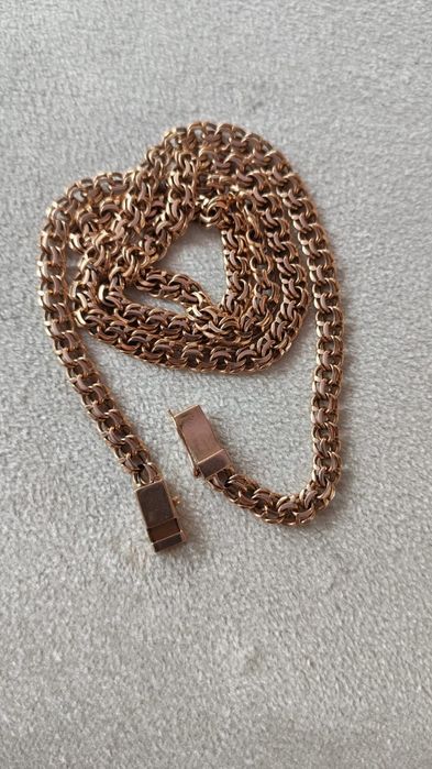 Продам золотую цепочку