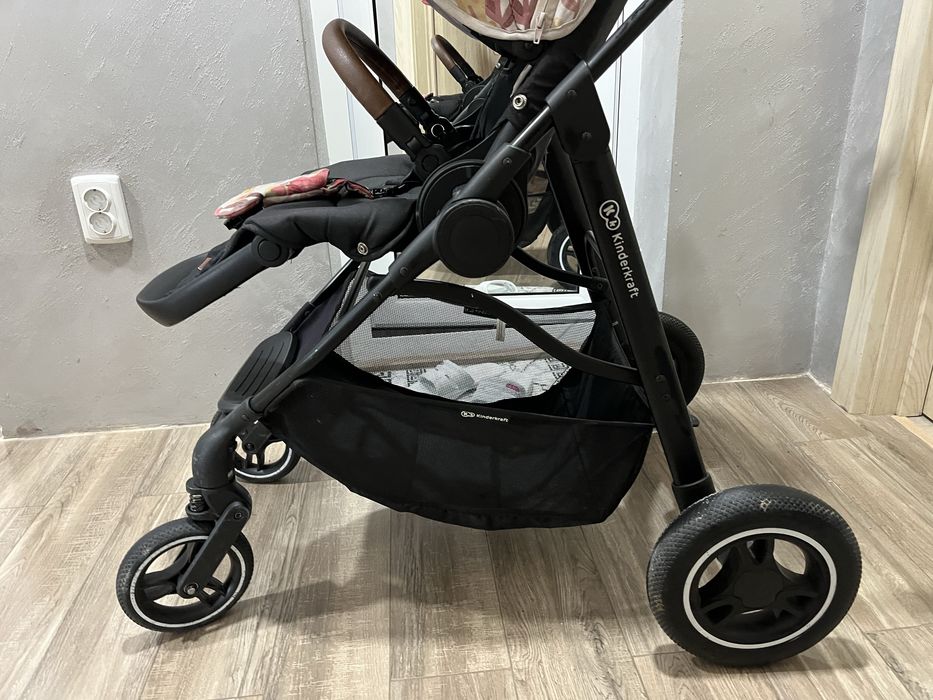 Лятна количка kinderkraft all roud