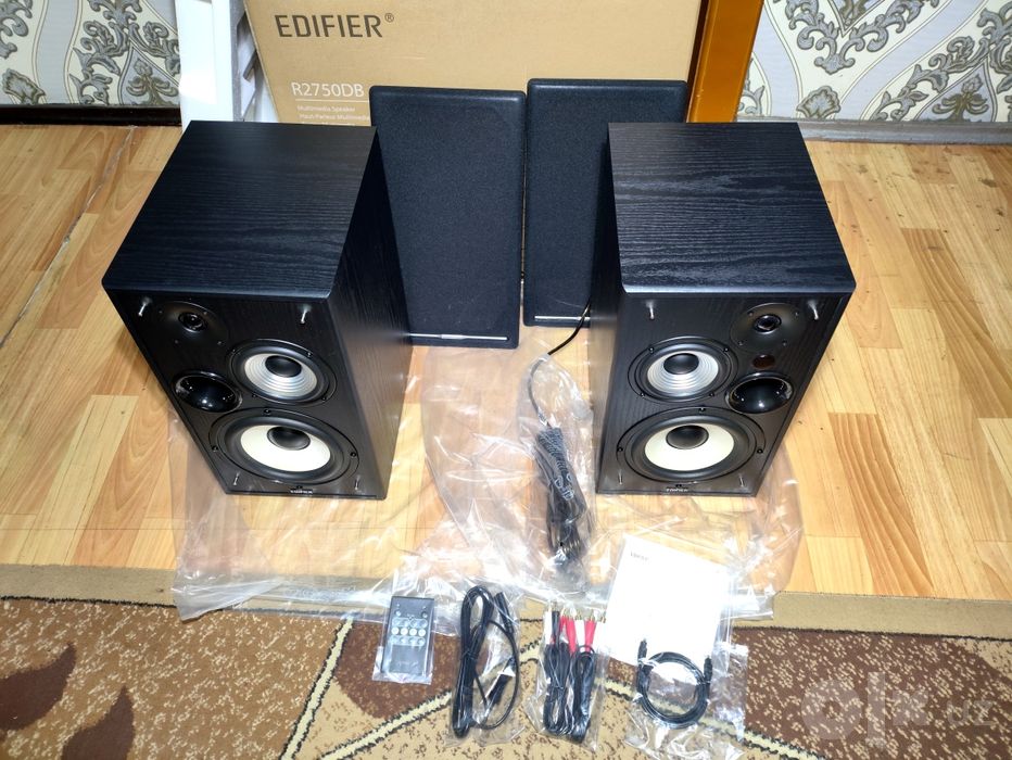 Edifier R2750DB новые, полный комплект