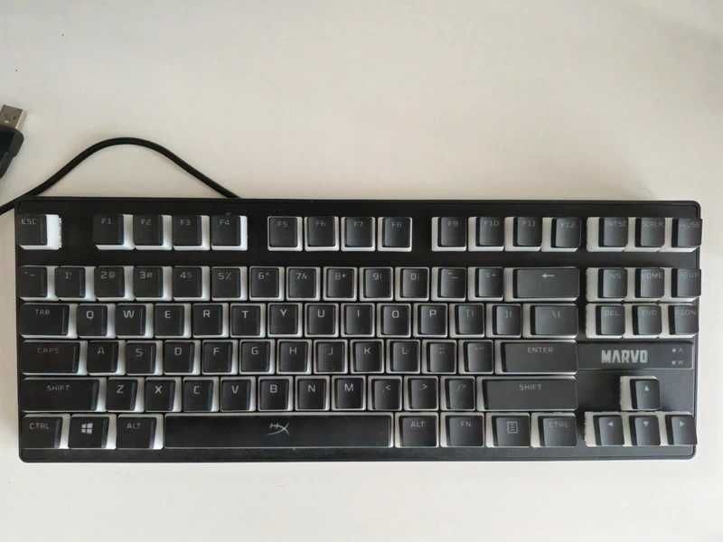 Tastatura Marvo KG901C (cu taste HyperX)