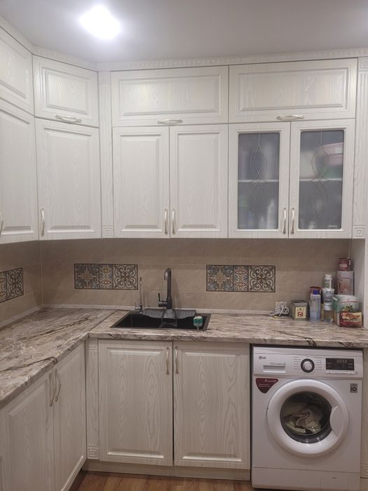 Продам кухонный гарнитур, фасад МДФ,  3 м