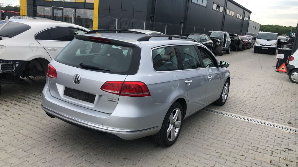 Dezmembram Volkswagen Passat B7  2.0 D an fabr 2011