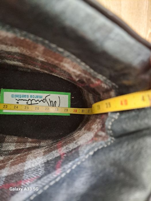 Vând bocanci din piele naturală pentru bărbați. 
Brand: Marco Santini.