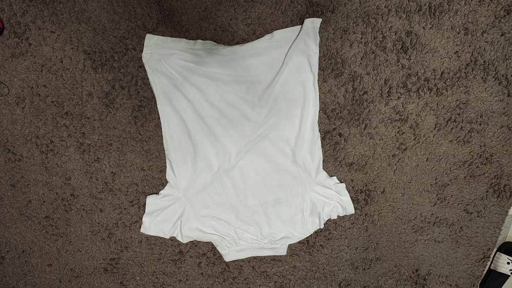 Vând polo Hilfiger jeans, M sau L mai strâmt