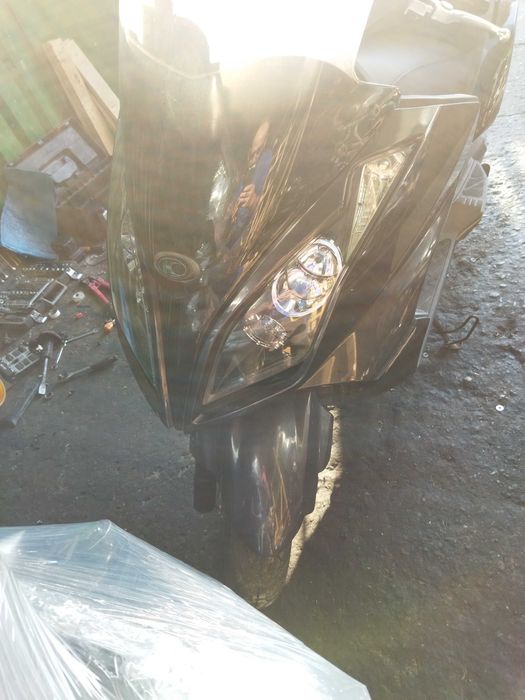 Kymco Downtown-200i и 300-На части