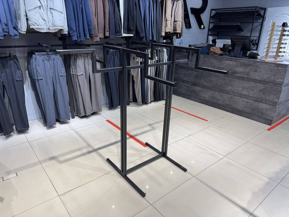 Оборудования, стойки, вешала, паук, манекен, вешалки