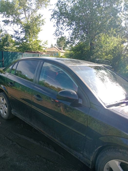 Продам Опель вектра с 2007год объем 1.8
