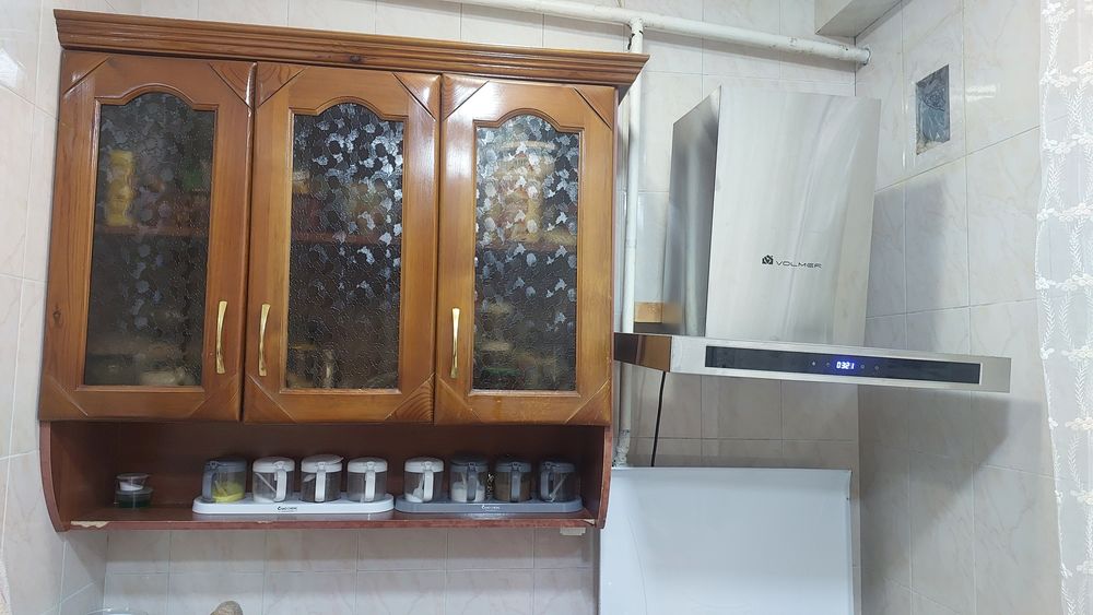 Кухонная мебель дерево