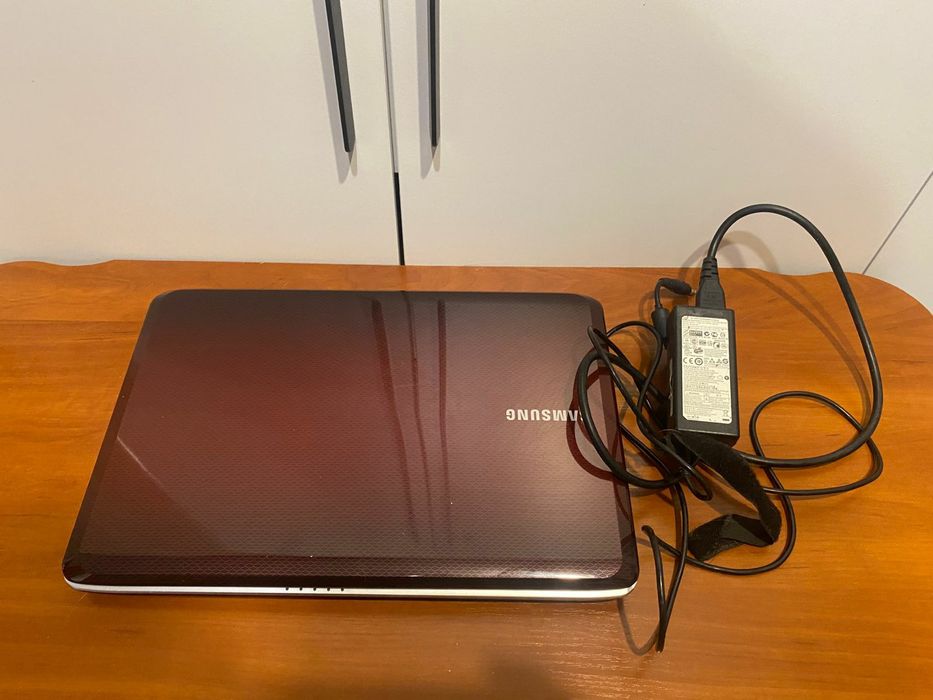 Samsung T8300/диск 750ГБ/OZU 4GB