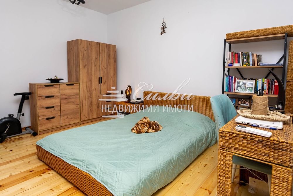 Продава се Етаж от къща в Шумен, Център - 137 кв.м за 1296 €/кв.м - Снимка #5