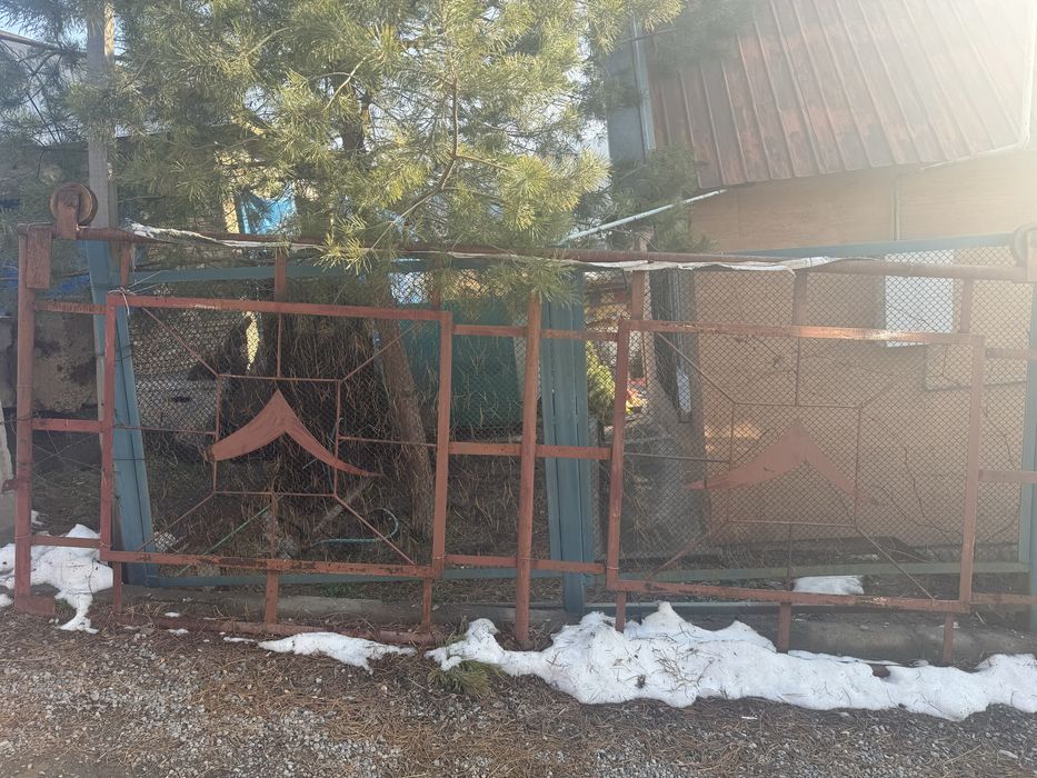 Продам ворота 4,5 метра метал толстый