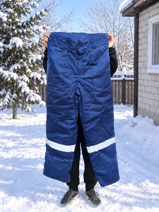 Продам костюм новый