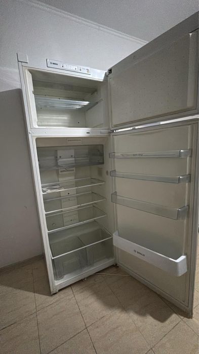 Холодильник BOSCH