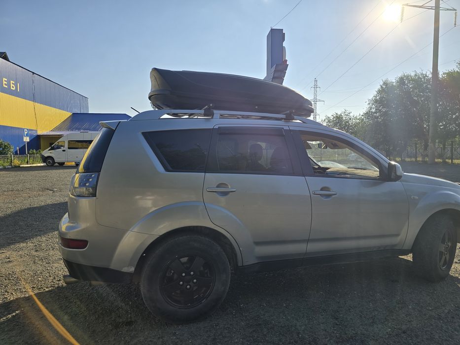 Mitsubishi outlander xl