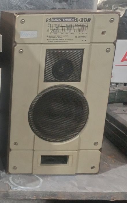 Колонка с 30б. 1 штука.