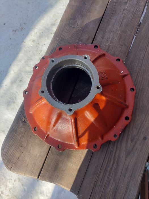 МТЗ Крышка редуктора конечной передачи МТЗ-82 (T318)