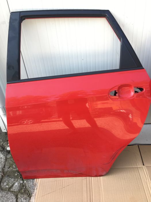 Usi St/Dr Spate Toyota Verso-S/Subaru Trezia 2010-2015