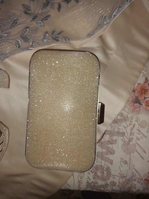 Уникална абитурентска рокля в комплект със сандали и чанта