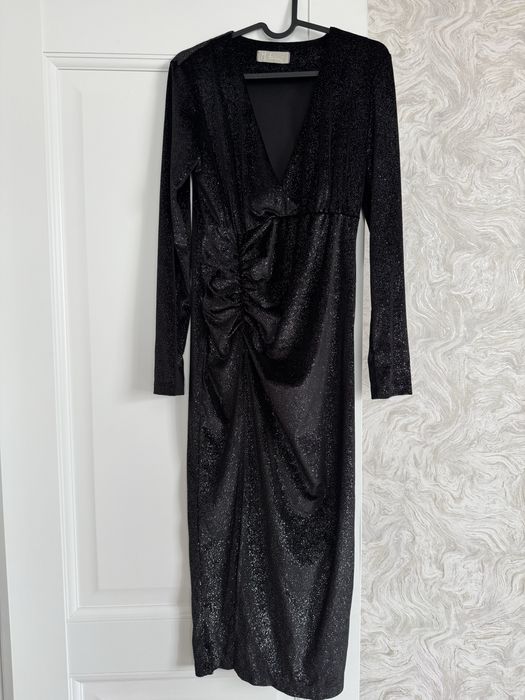 Продам платья нарядные