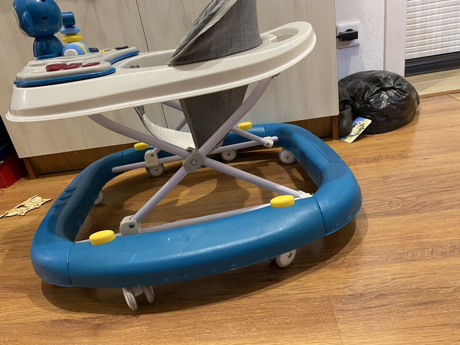 Продается детский ходунок
