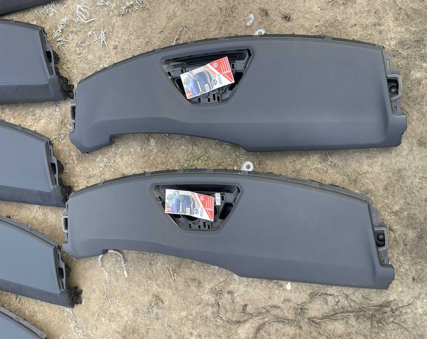 BMW U11  U10 - X1 / X2 airbag pasager - plansa de bord cu sau fara HUD