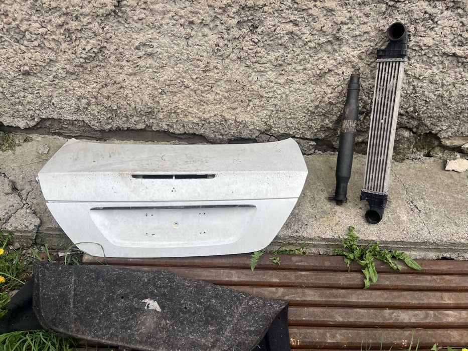 Запчасти на мерседес w211 и спринтер