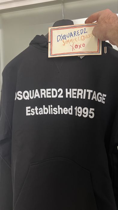 Суитчъри DSQUARED2. С етикети,всичко. Нов модел зима 2025