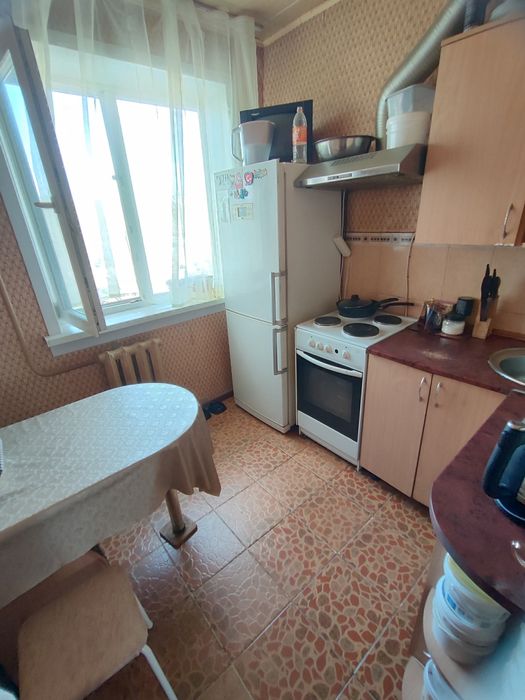 Продается 3-комн (6-27, 3 эт)