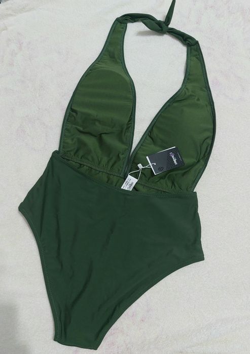 Купальники НОВЫЕ на девочек