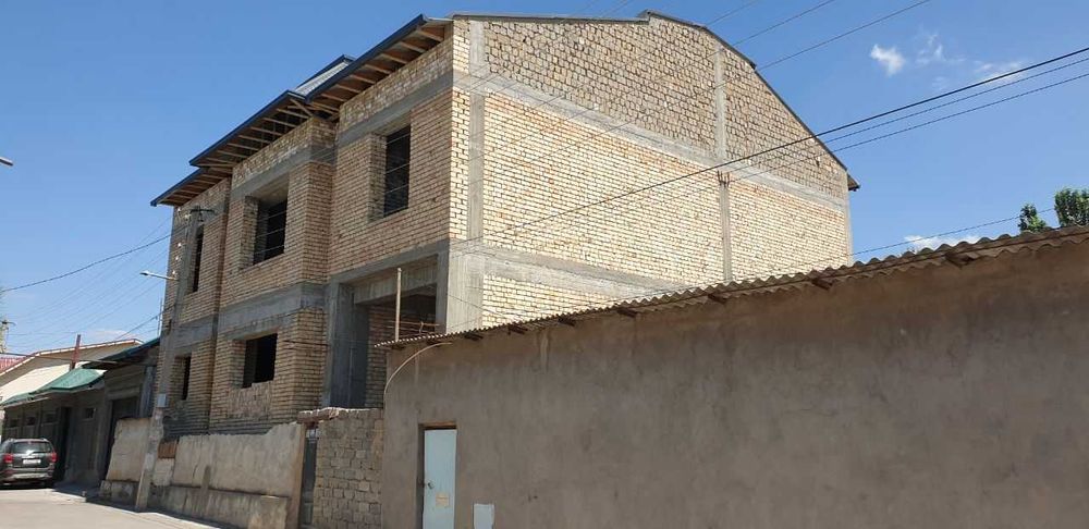 Юнусобод, Сампи орқа томони, Салар канали ёнида каробка уй-жой