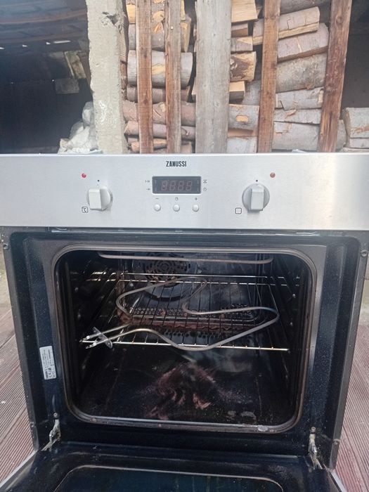 Печка за вграждане Zanussi